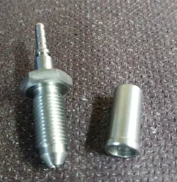 -3 3 8" UNF Fixed Male Bulkhead