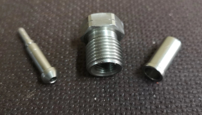 Female Internal M10x1 / M16 External Bulkhead